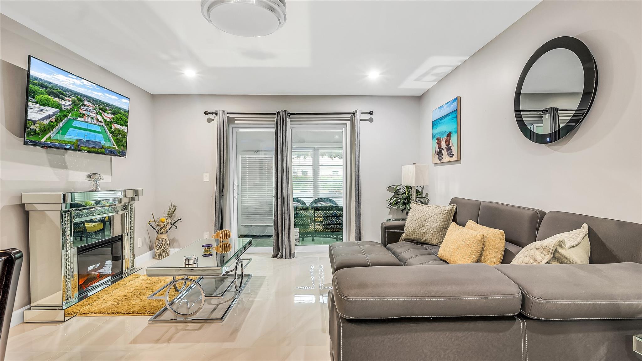 THE MEADOWS CONDO - Residential