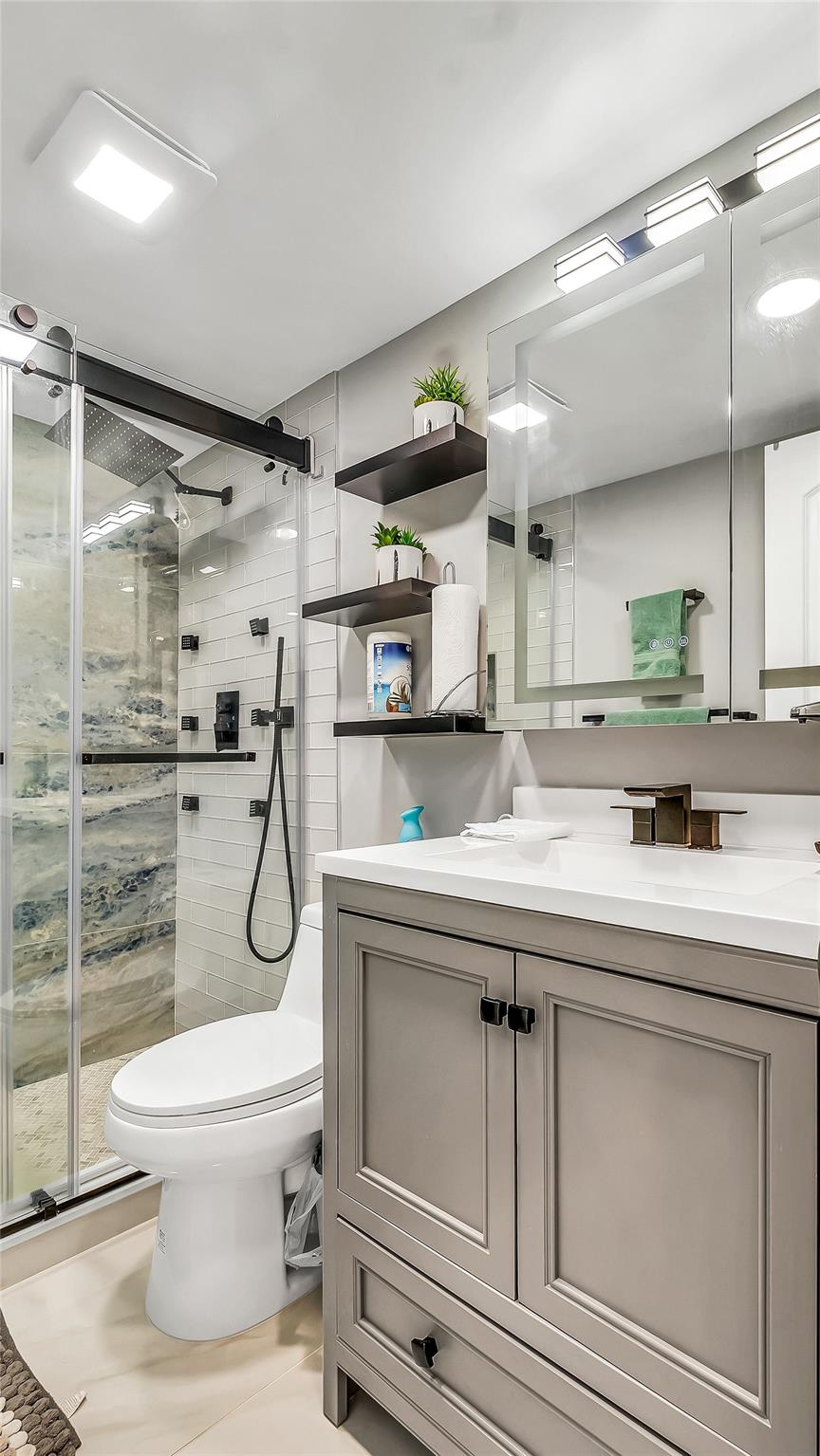 THE MEADOWS CONDO - Residential