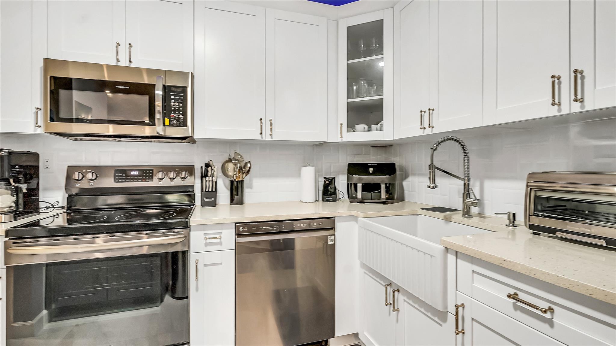 THE MEADOWS CONDO - Residential