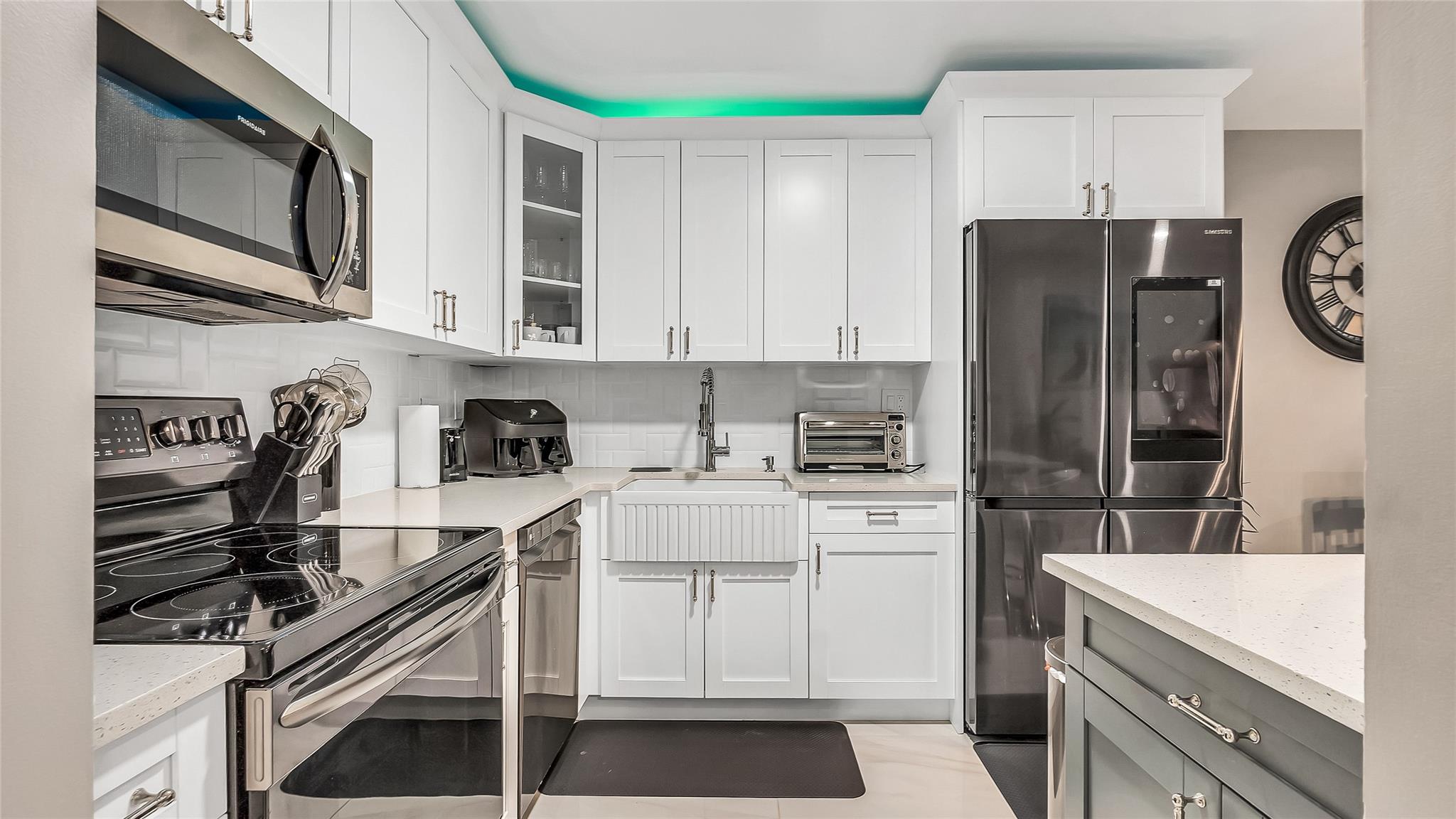 THE MEADOWS CONDO - Residential