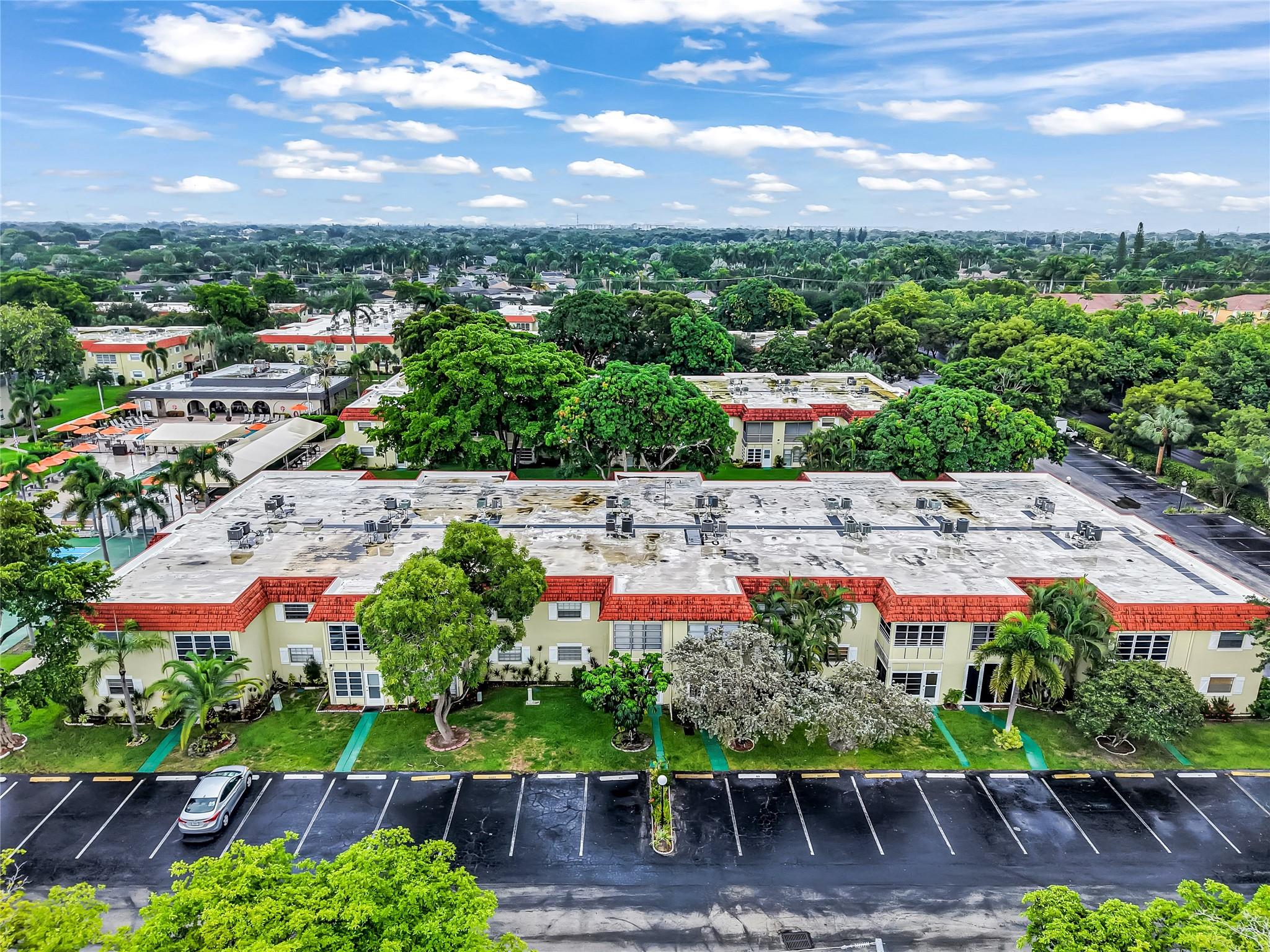 THE MEADOWS CONDO - Residential
