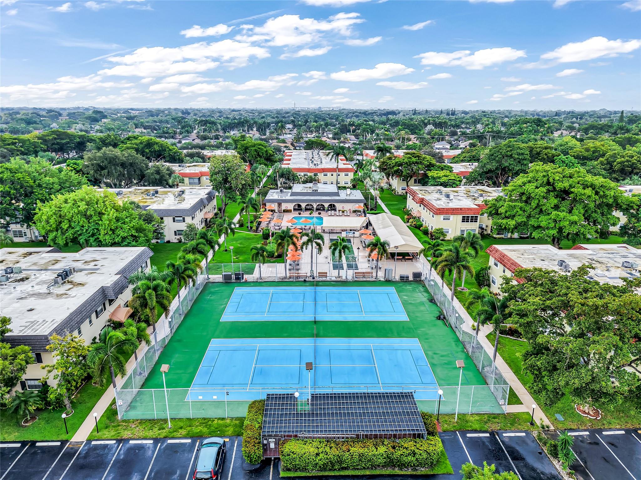 THE MEADOWS CONDO - Residential
