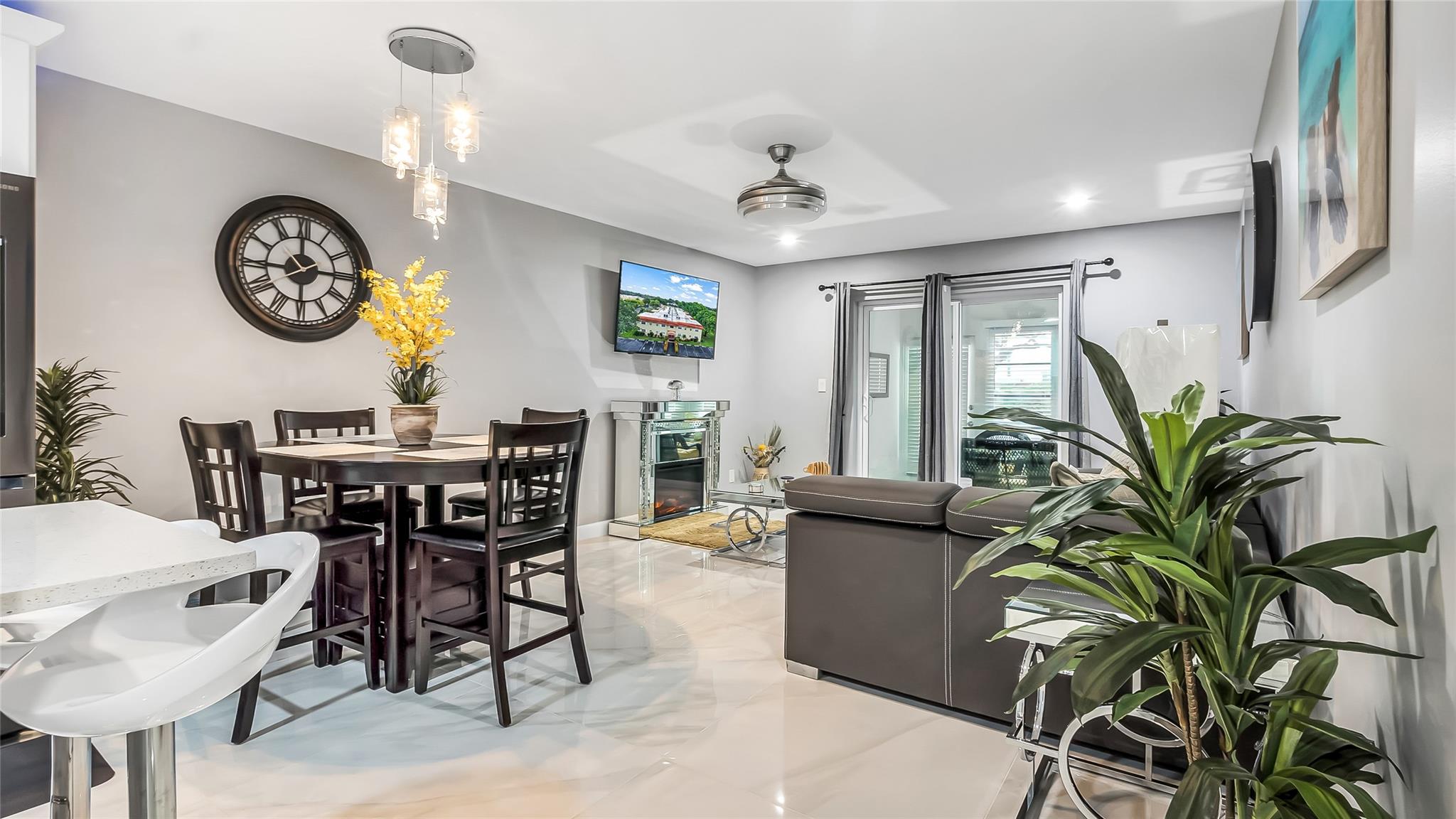 THE MEADOWS CONDO - Residential