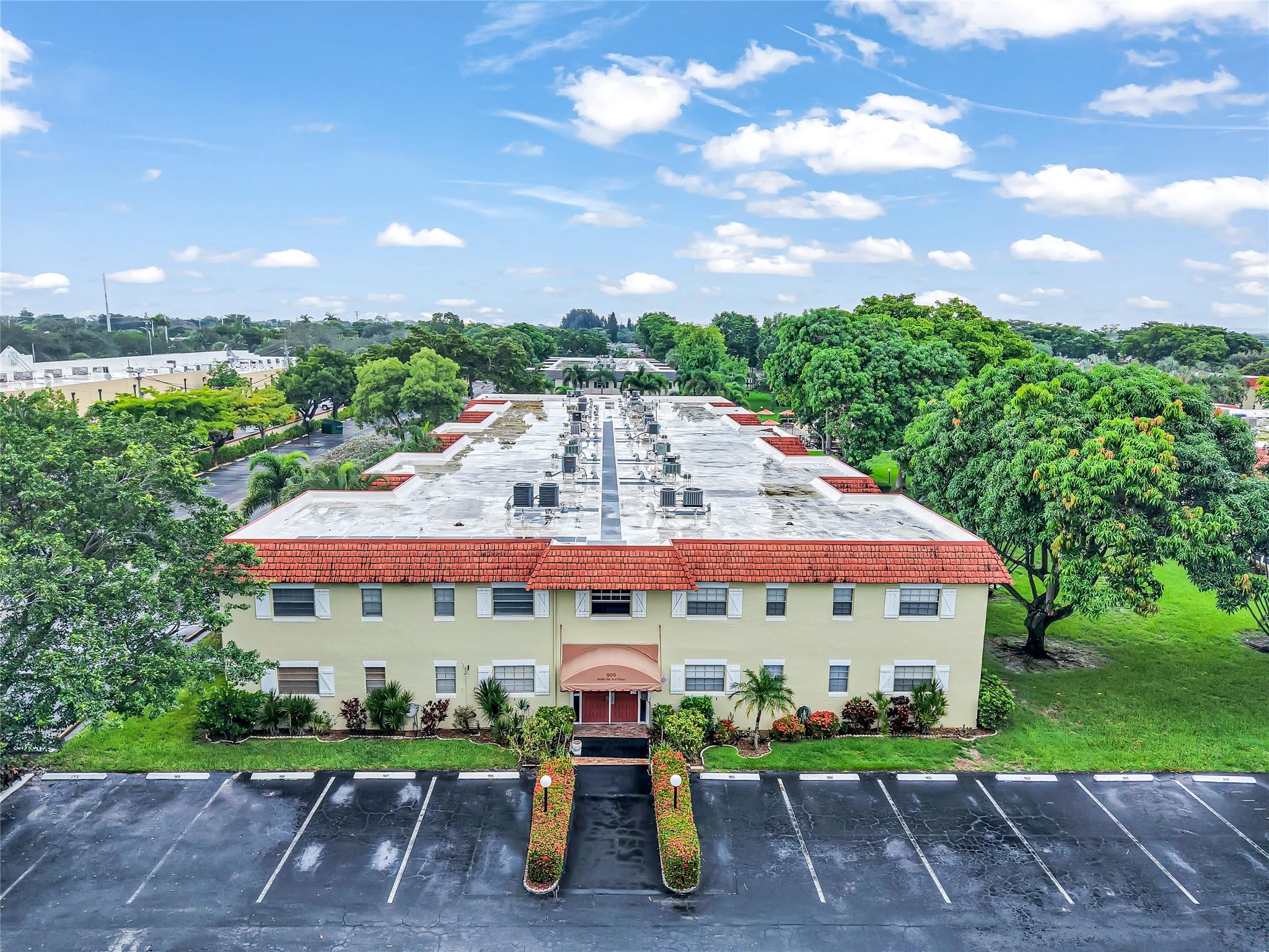 THE MEADOWS CONDO - Residential