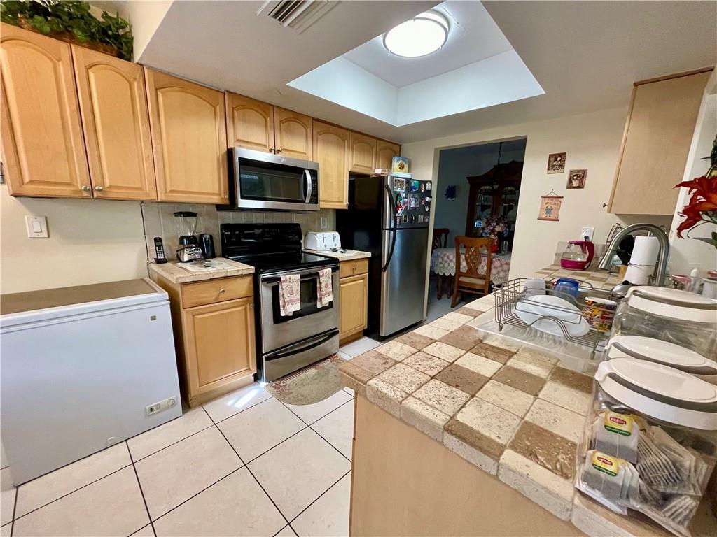 MAINLANDS OF TAMARAC LAKE - Residential