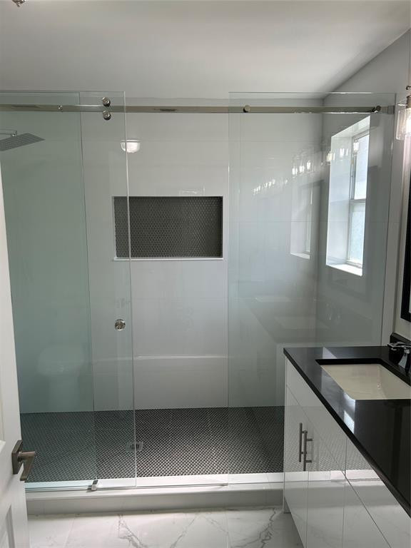 Breeding Prop 165-19 B - Residential Lease