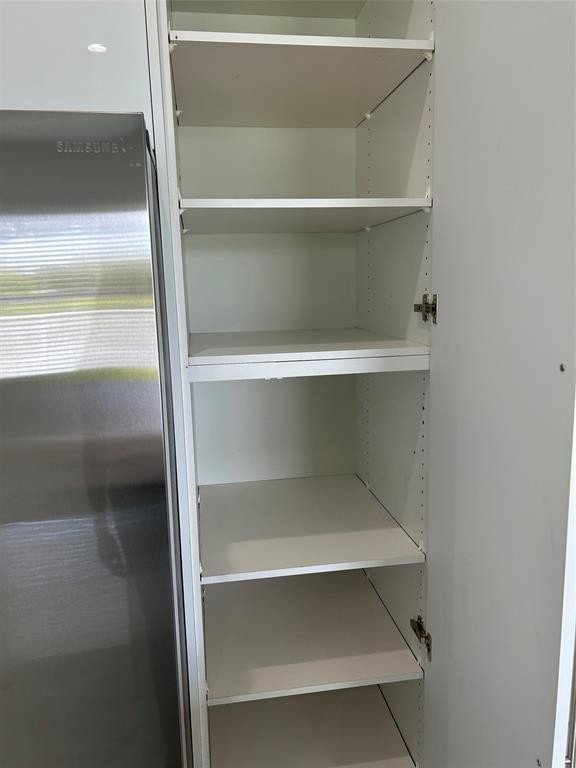 Breeding Prop 165-19 B - Residential Lease