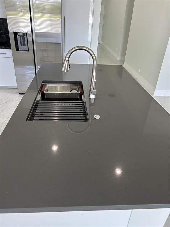 Breeding Prop 165-19 B - Residential Lease