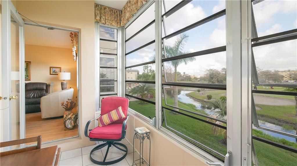 LAUDERHILL EAST - Residential
