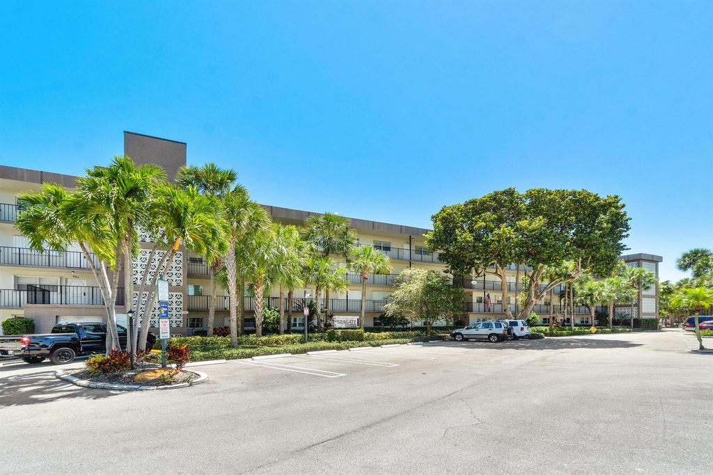 Photo of 2000 S Federal Highway #107, Boynton Beach, FL 33435 (MLS # R11073260)