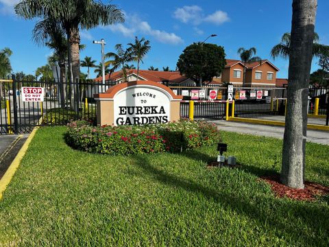 18152 SW 109th Place Miami FL 33157