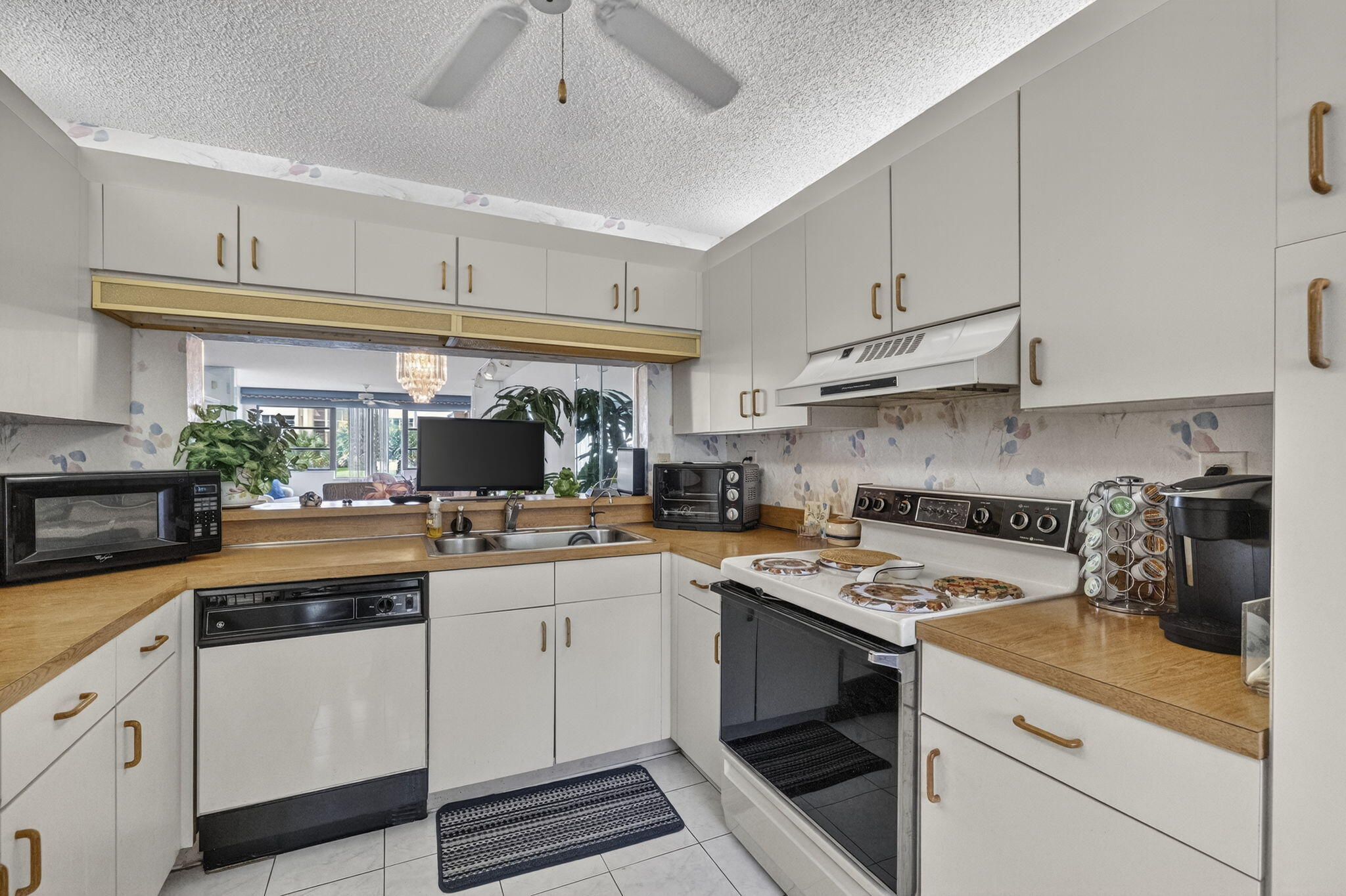 CLAIRMONT CONDOMINIUM O - Residential