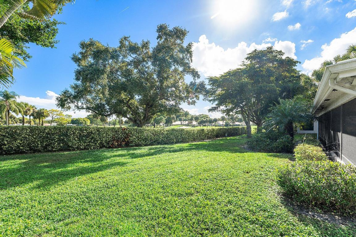 ESTATES AT HUNTERS RUN CONDO - Residential