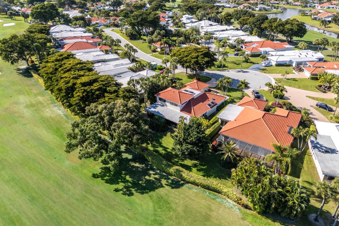 ESTATES AT HUNTERS RUN CONDO - Residential