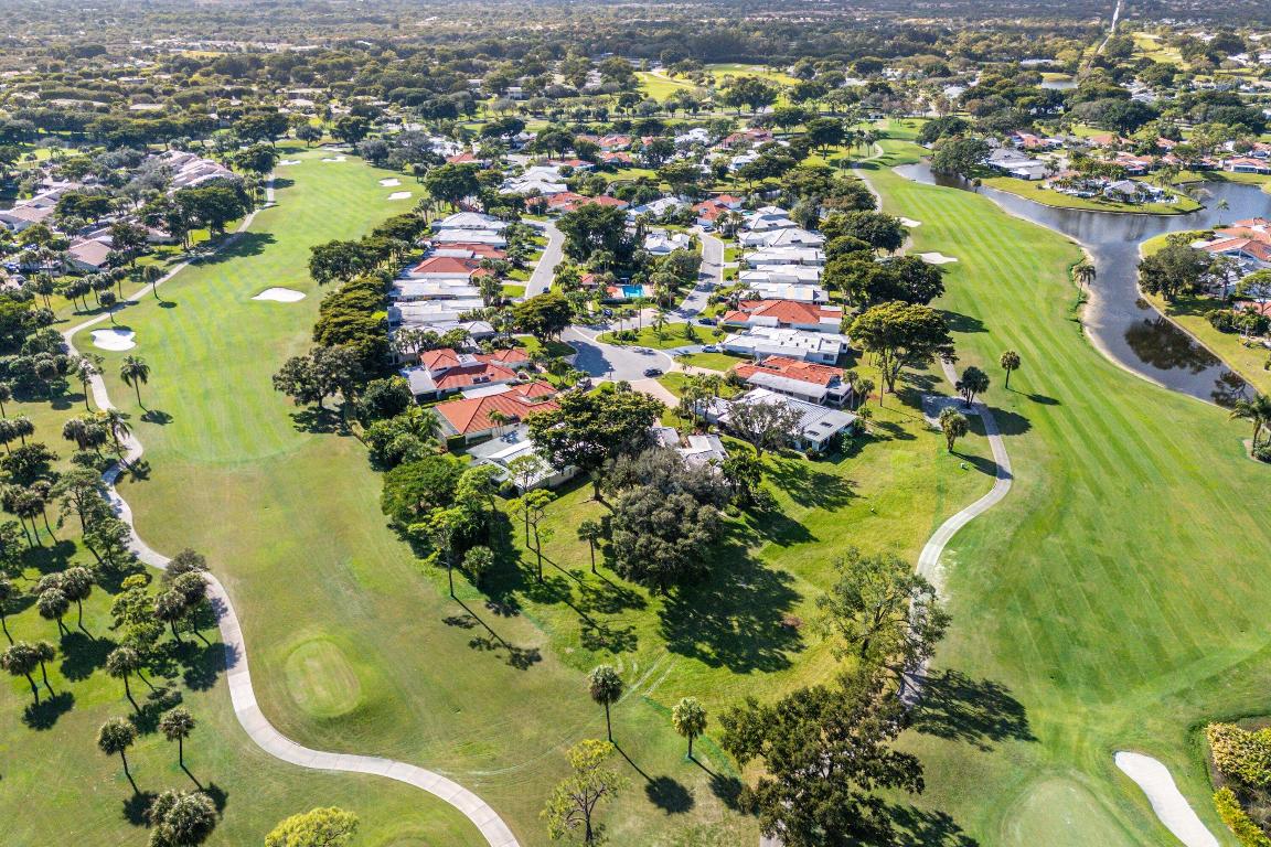 ESTATES AT HUNTERS RUN CONDO - Residential