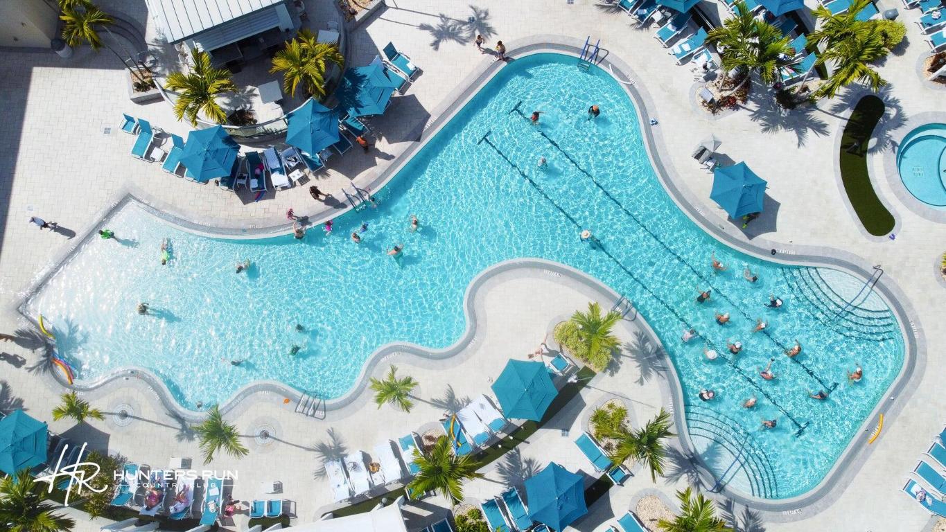 ESTATES AT HUNTERS RUN CONDO - Residential