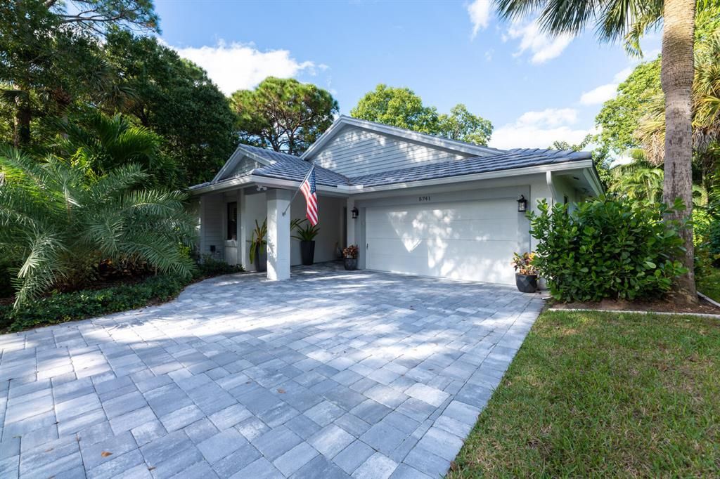 Photo of 5741 Sugarwood Court, Jupiter, FL 33458 (MLS # R10760035)