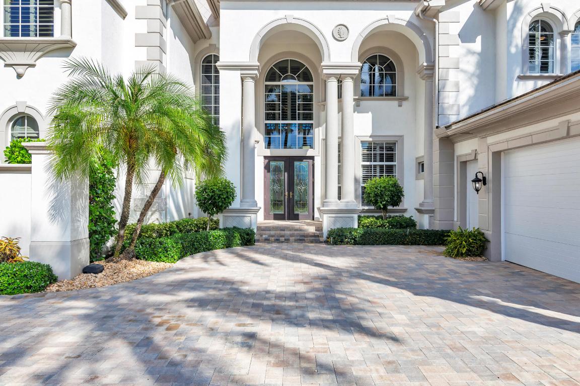 624 Hermitage Circle