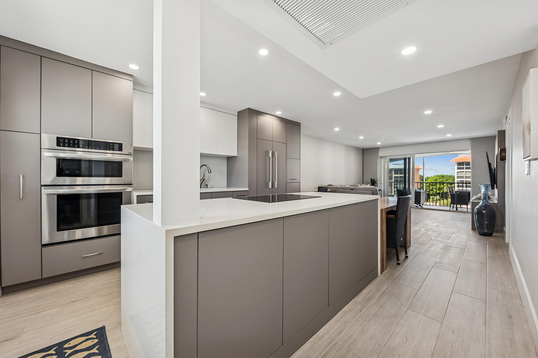 2871 N Ocean Boulevard M436