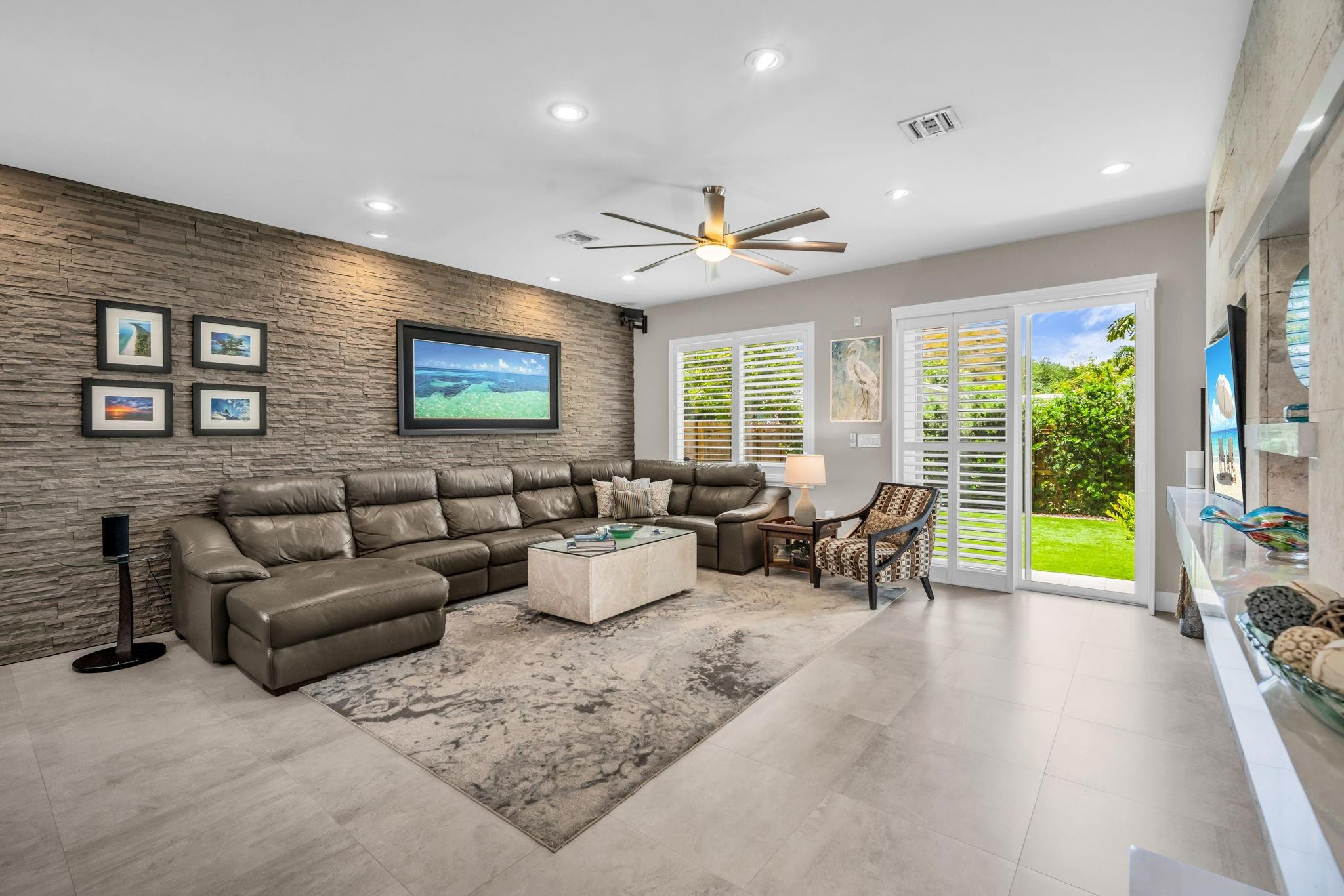 TARPON RIVER - Residential