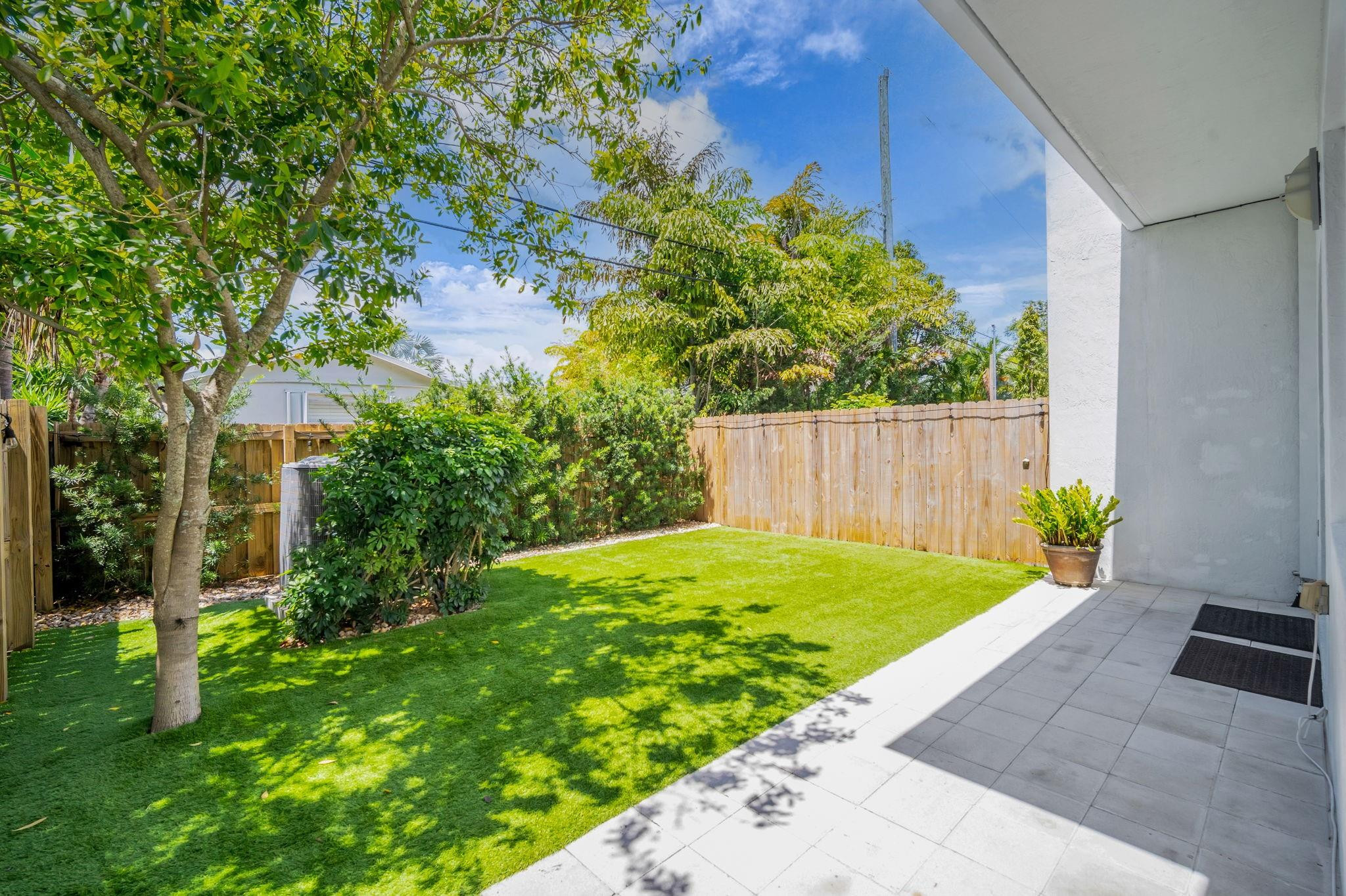 TARPON RIVER - Residential