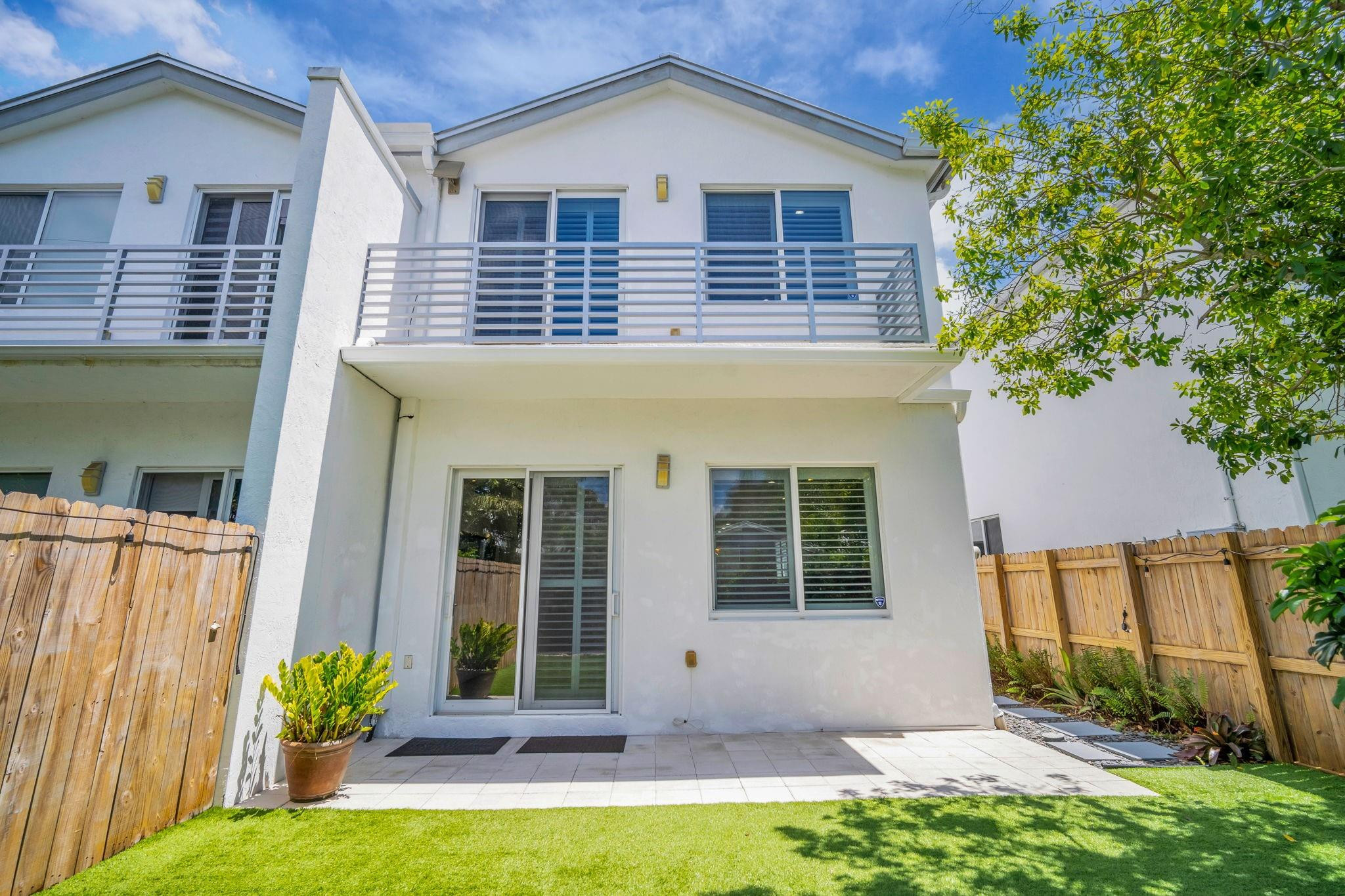 TARPON RIVER - Residential