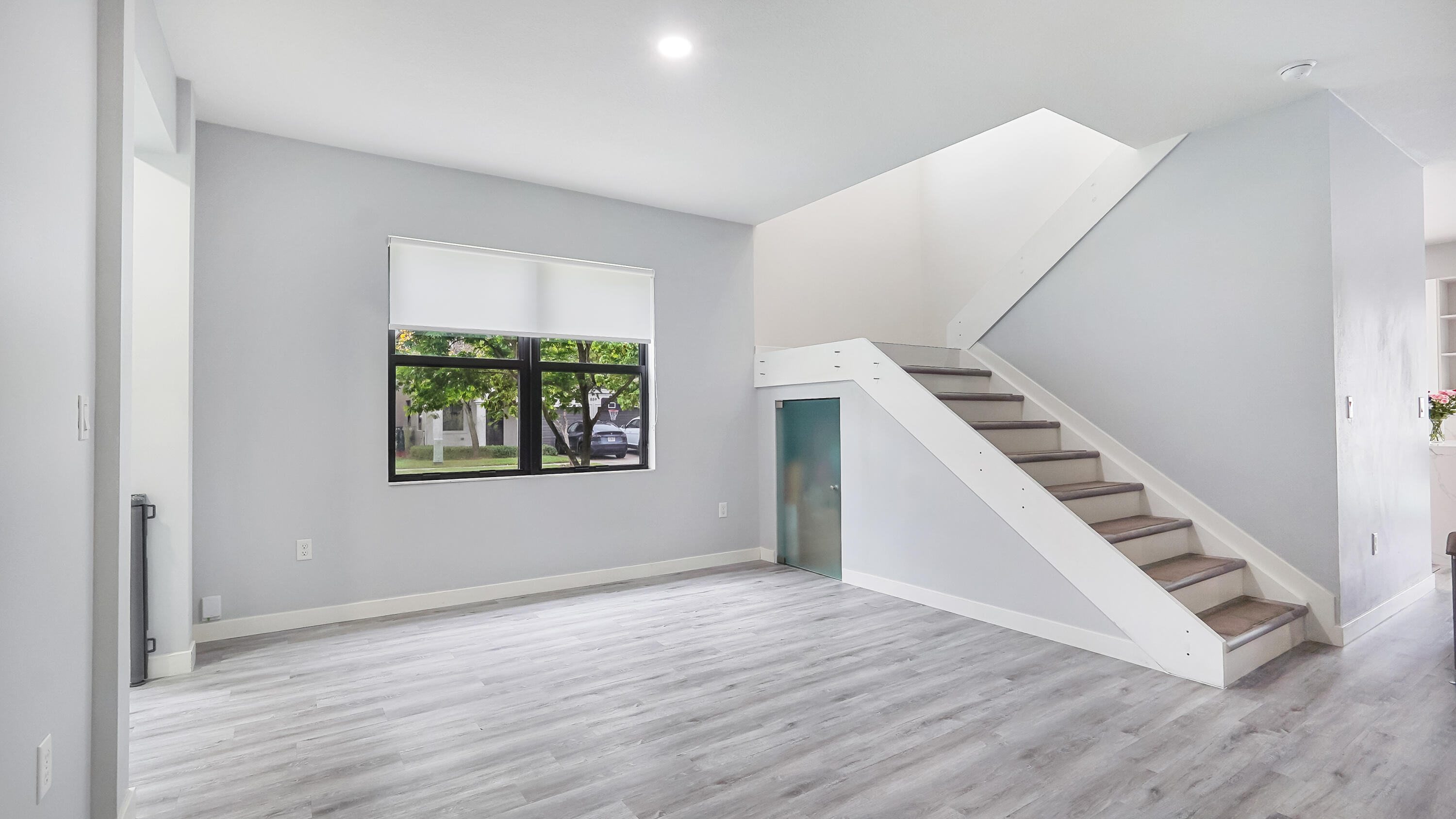 CHAMPION LAKES - Residential