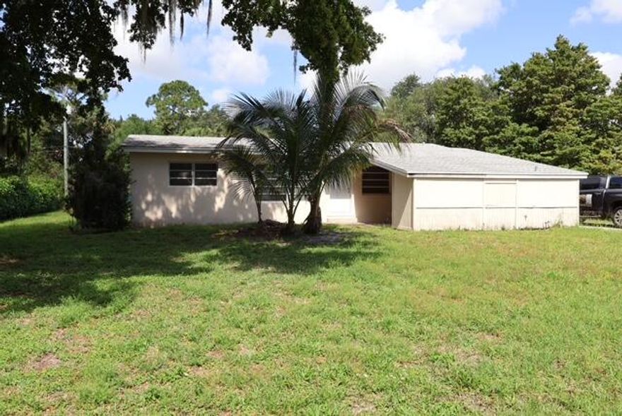 Cute, bright 3-bedroom, 2-bath single family home conveniently located near the restaurants and entertainment of downtown West Palm Beach. The kitchen has white, shaker-style cabinets, granite countertops and stainless  appliances. The bedrooms are generous sizes, and the master is huge with a bonus sitting room or nursery attached. The over-sized backyard would be perfect for a family and pets. There is plenty of room for a pool making this an ideal home for the tropical Florida lifestyle.