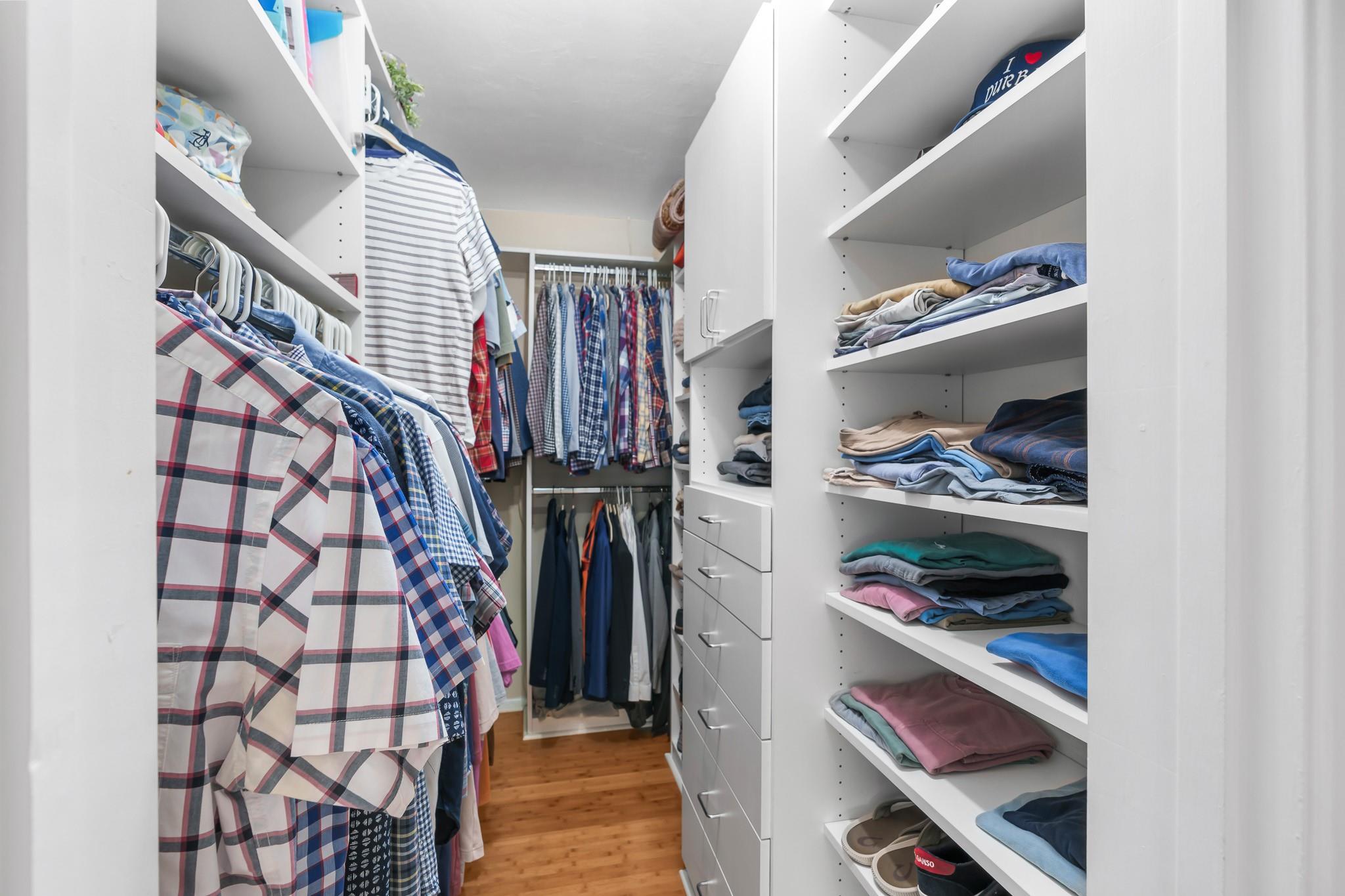 Mary-Knoll 39-48 B - Residential