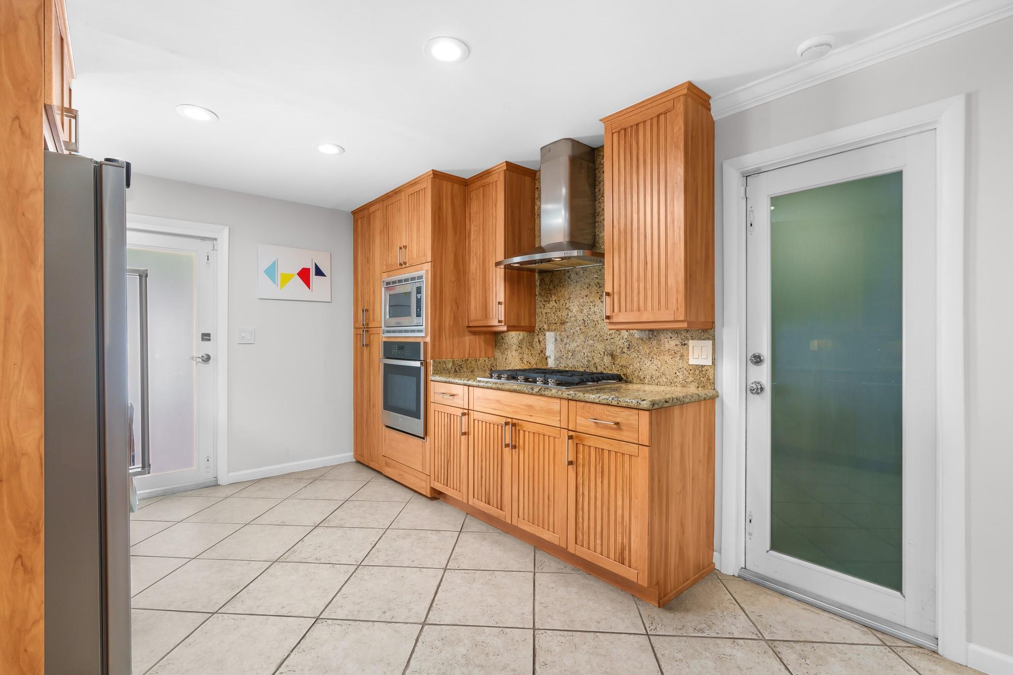 Mary-Knoll 39-48 B - Residential