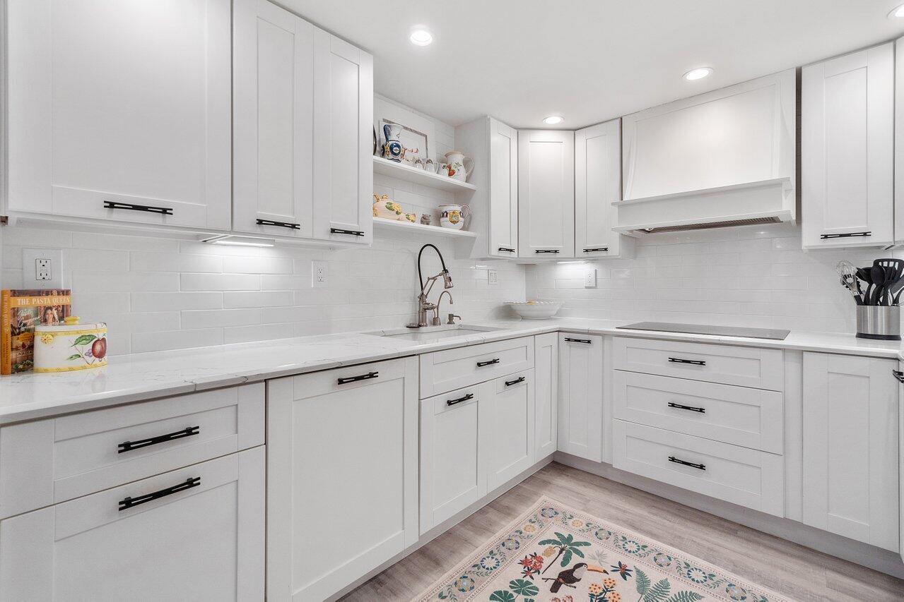 DORCHESTER OF PALM BEACH CONDO - Residential