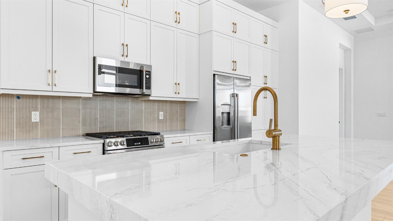 CRESSWIND PALM BEACH - Residential