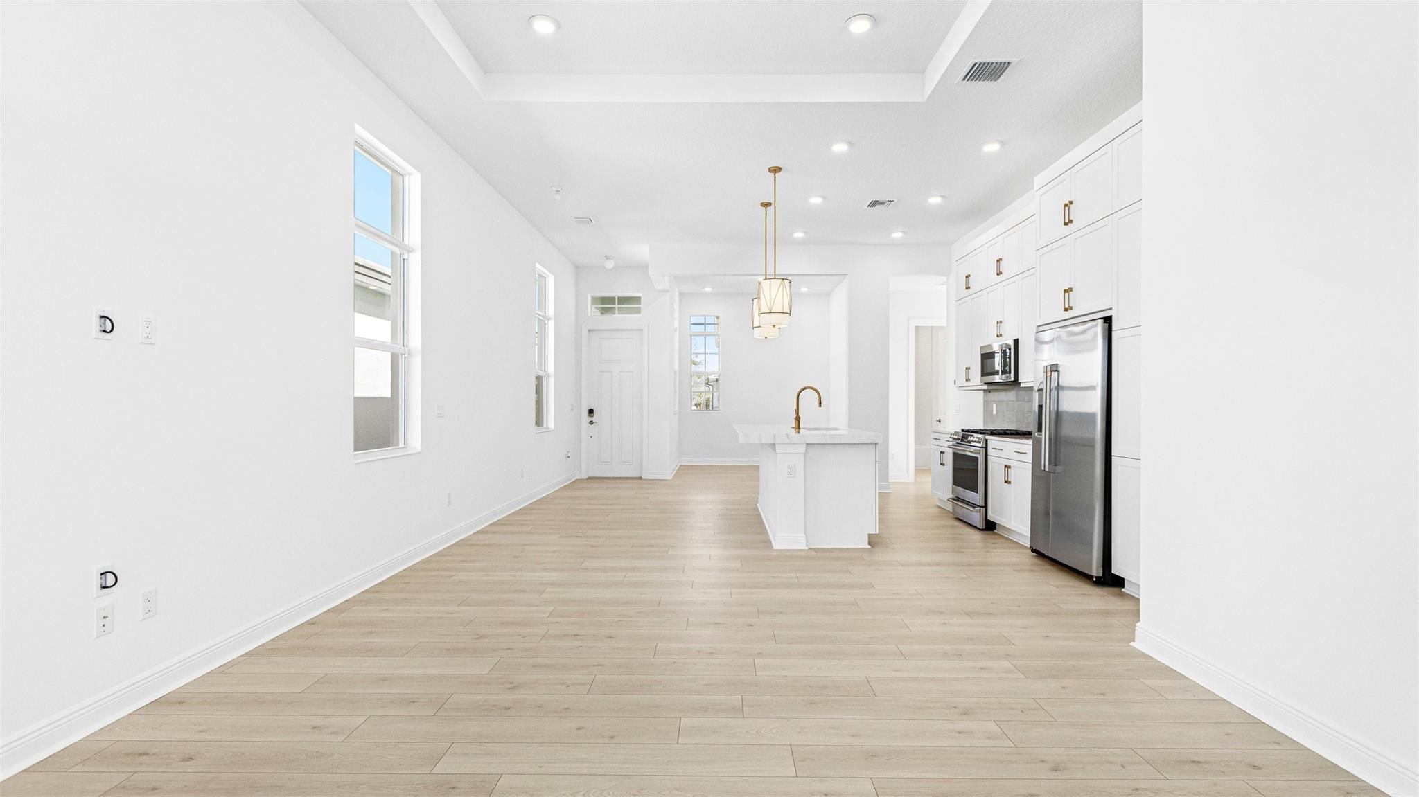 CRESSWIND PALM BEACH - Residential