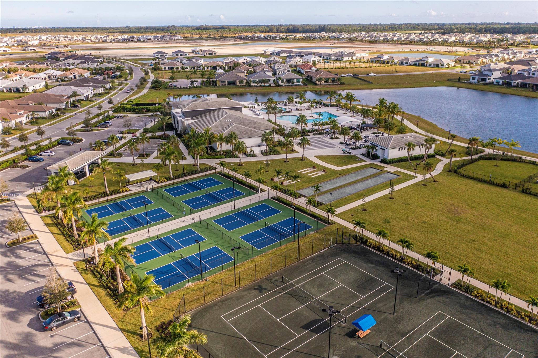 CRESSWIND PALM BEACH - Residential
