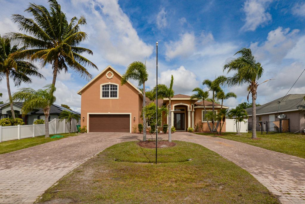 Photo of 376 SW Kestor Drive, Port Saint Lucie, FL 34953 (MLS # R10964864)