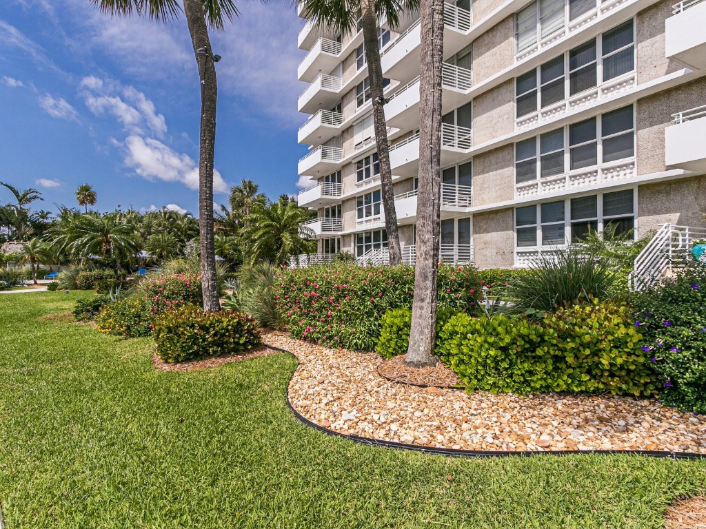 888 Intracoastal Drive 14F