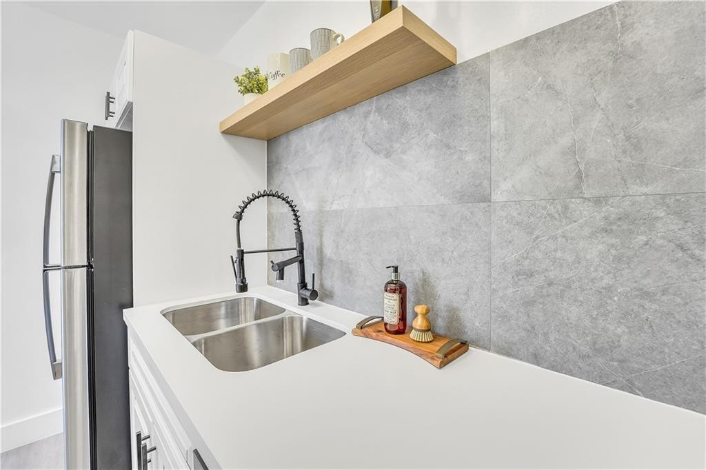 Sunrise Tower - Residential