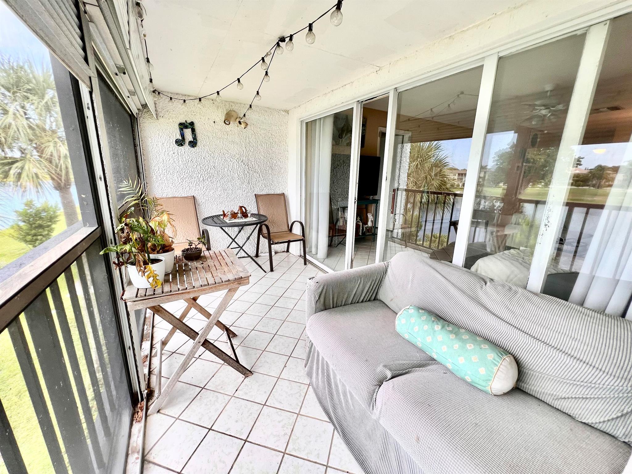 FOUNTAINS OF PALM BEACH NO 5 - Residential