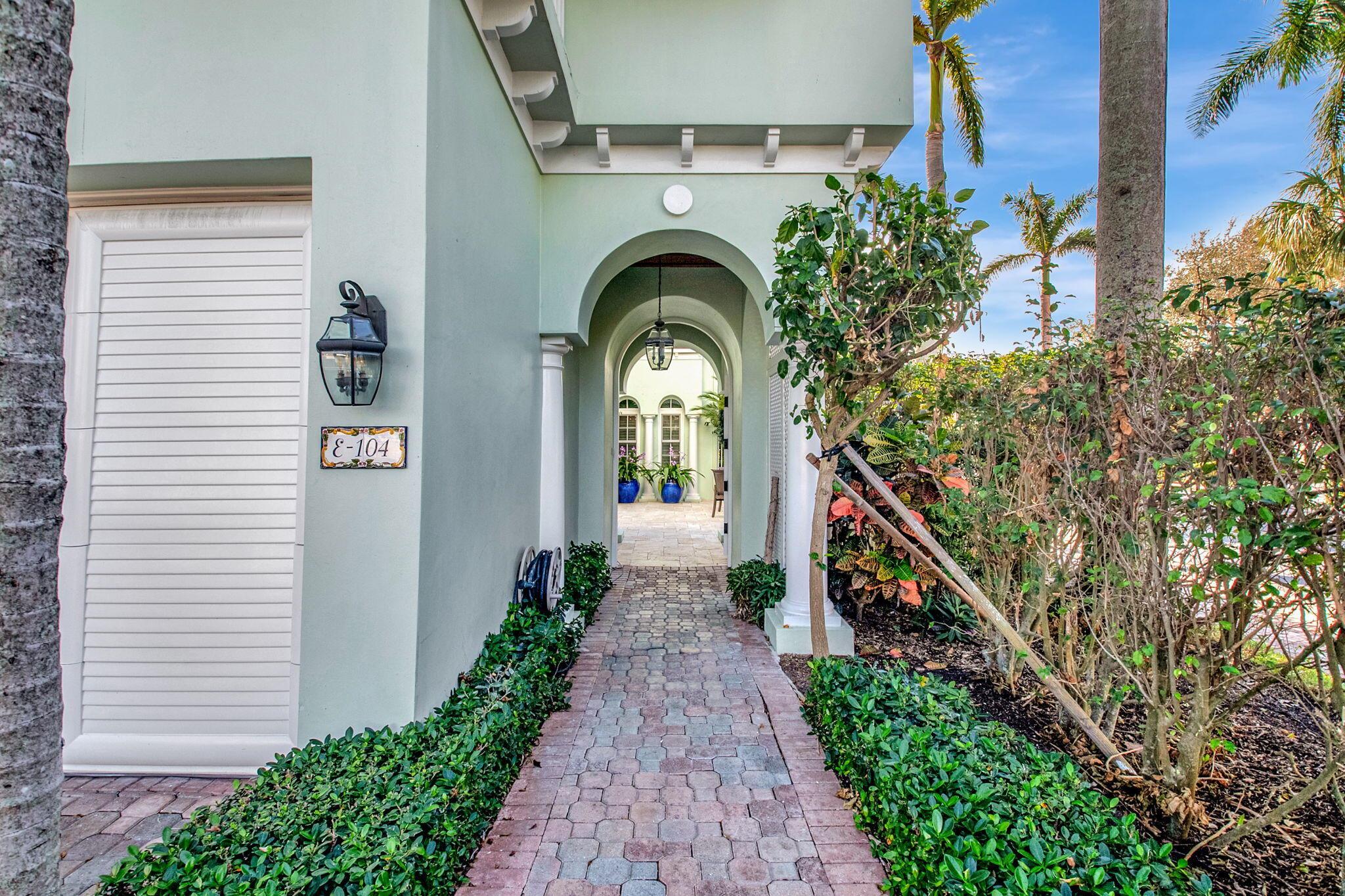 LANDINGS - Residential