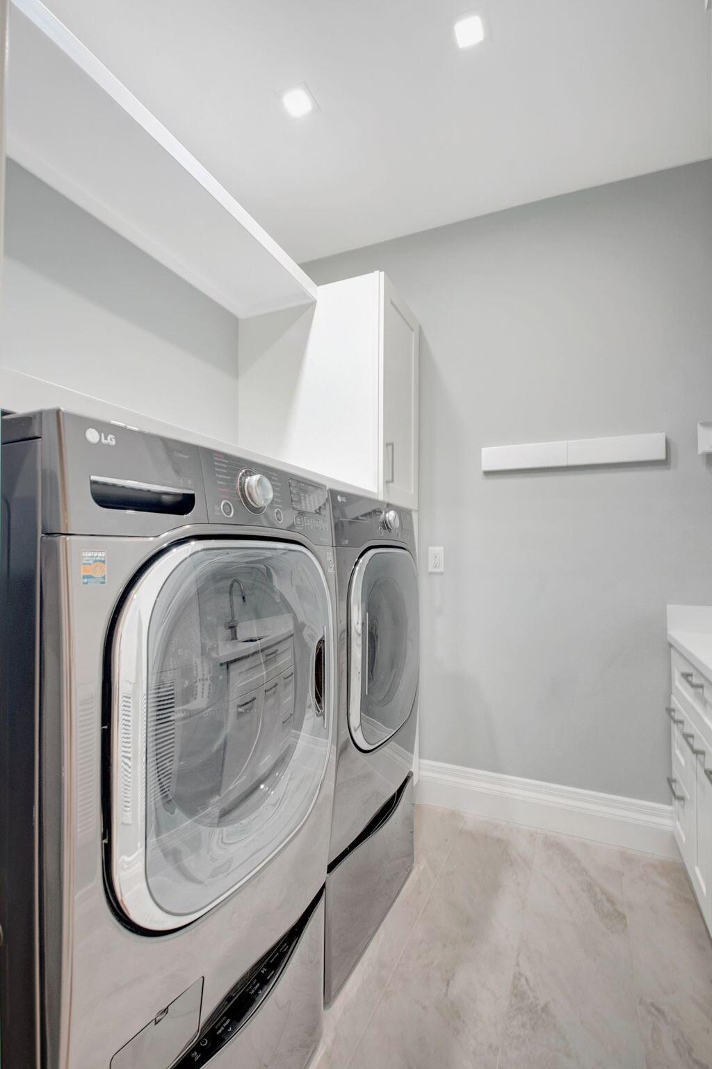 LANDINGS - Residential