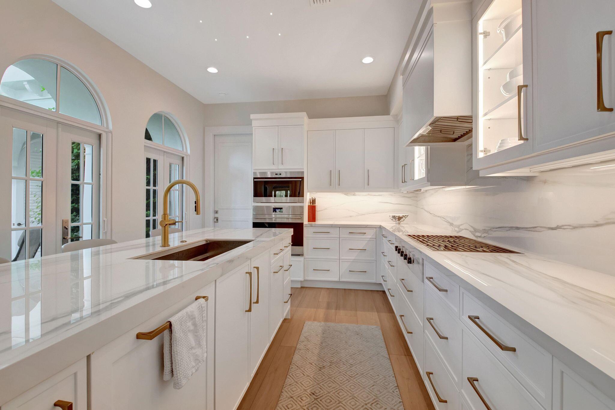 LANDINGS - Residential