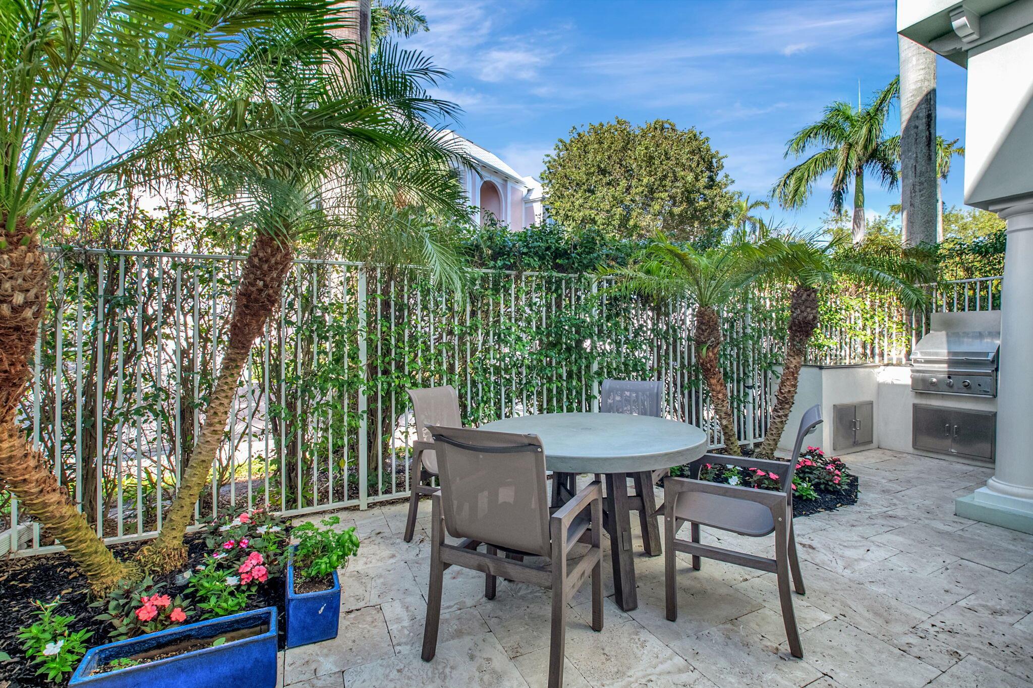 LANDINGS - Residential