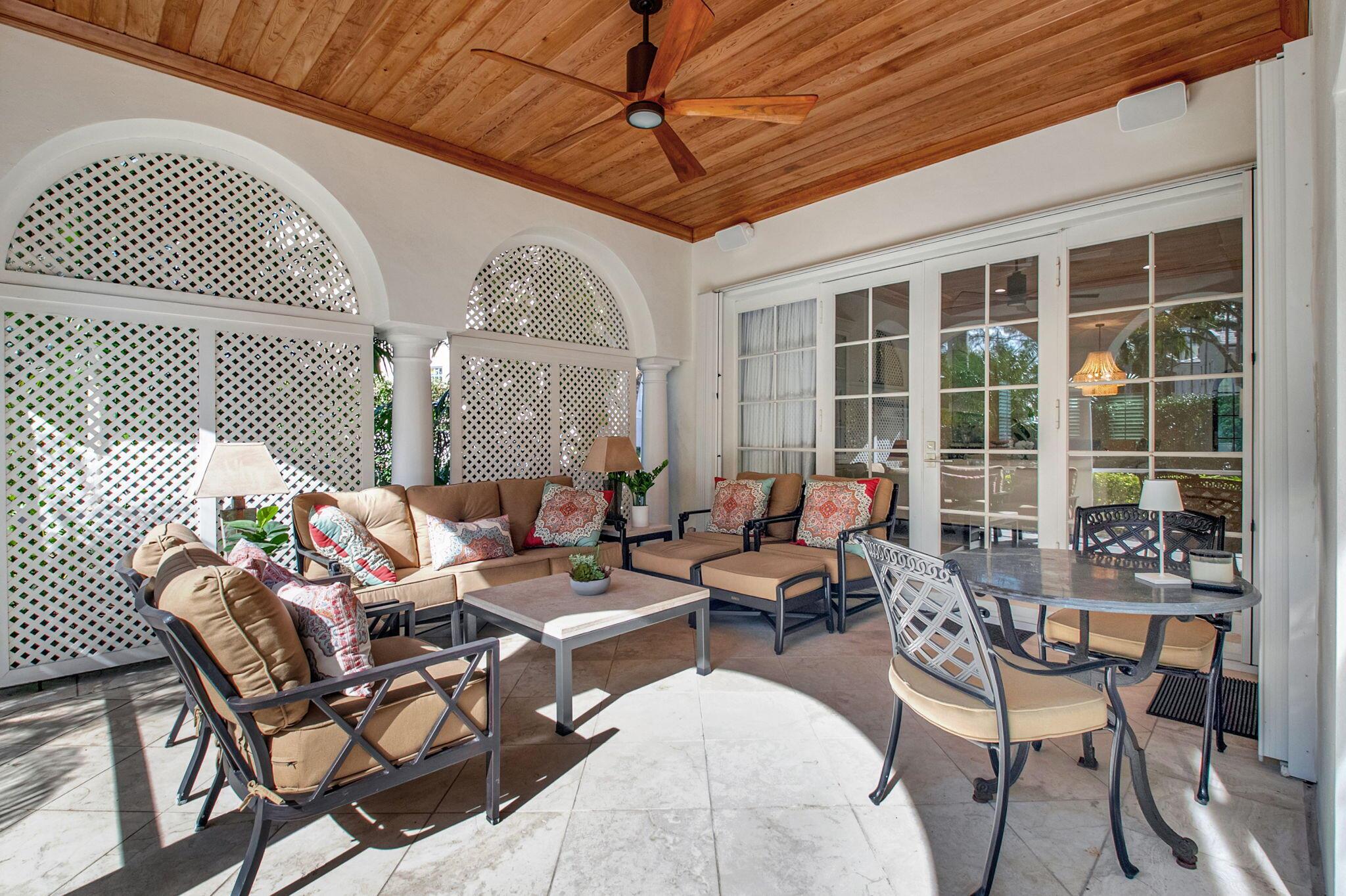 LANDINGS - Residential