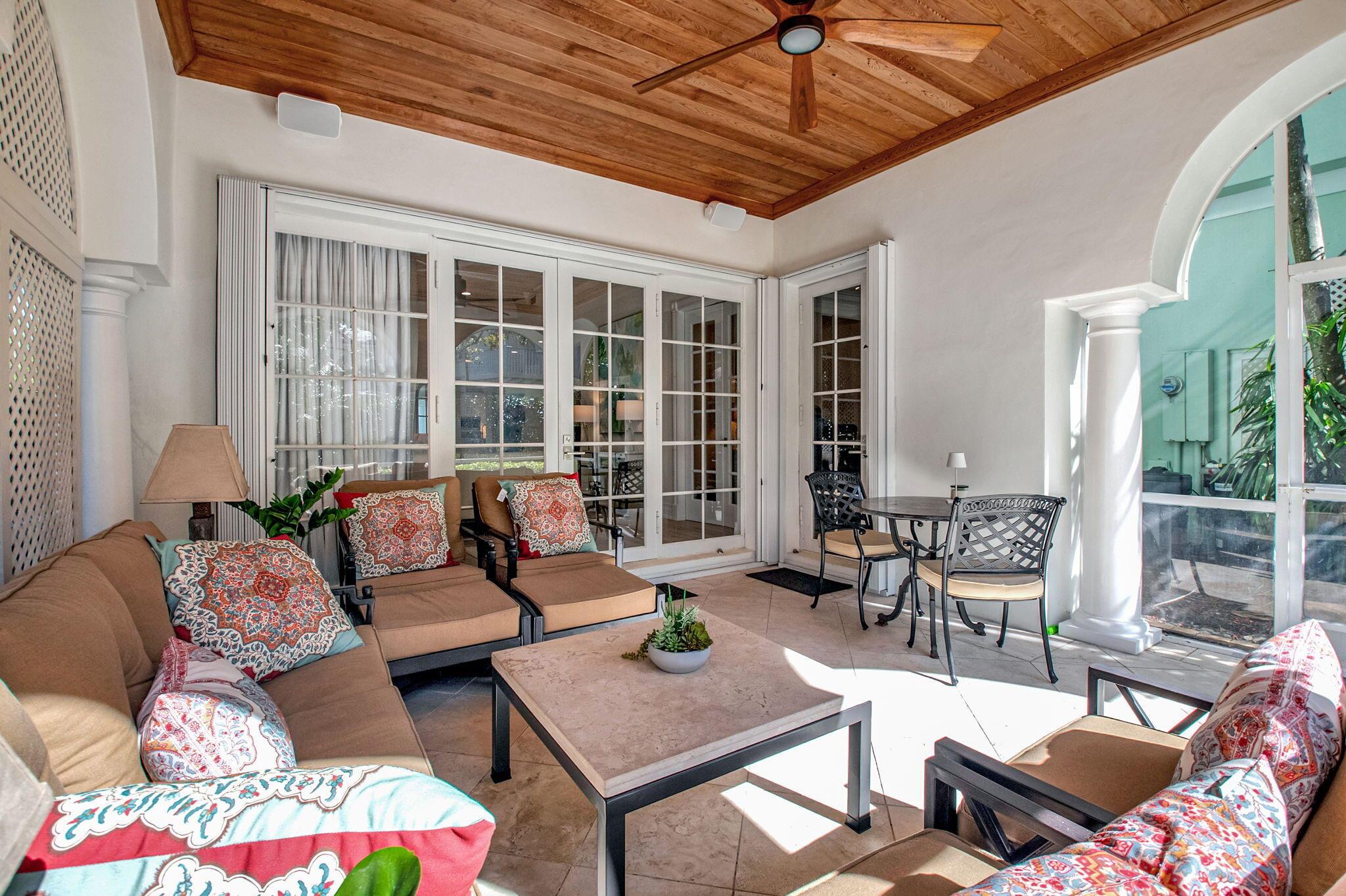 LANDINGS - Residential