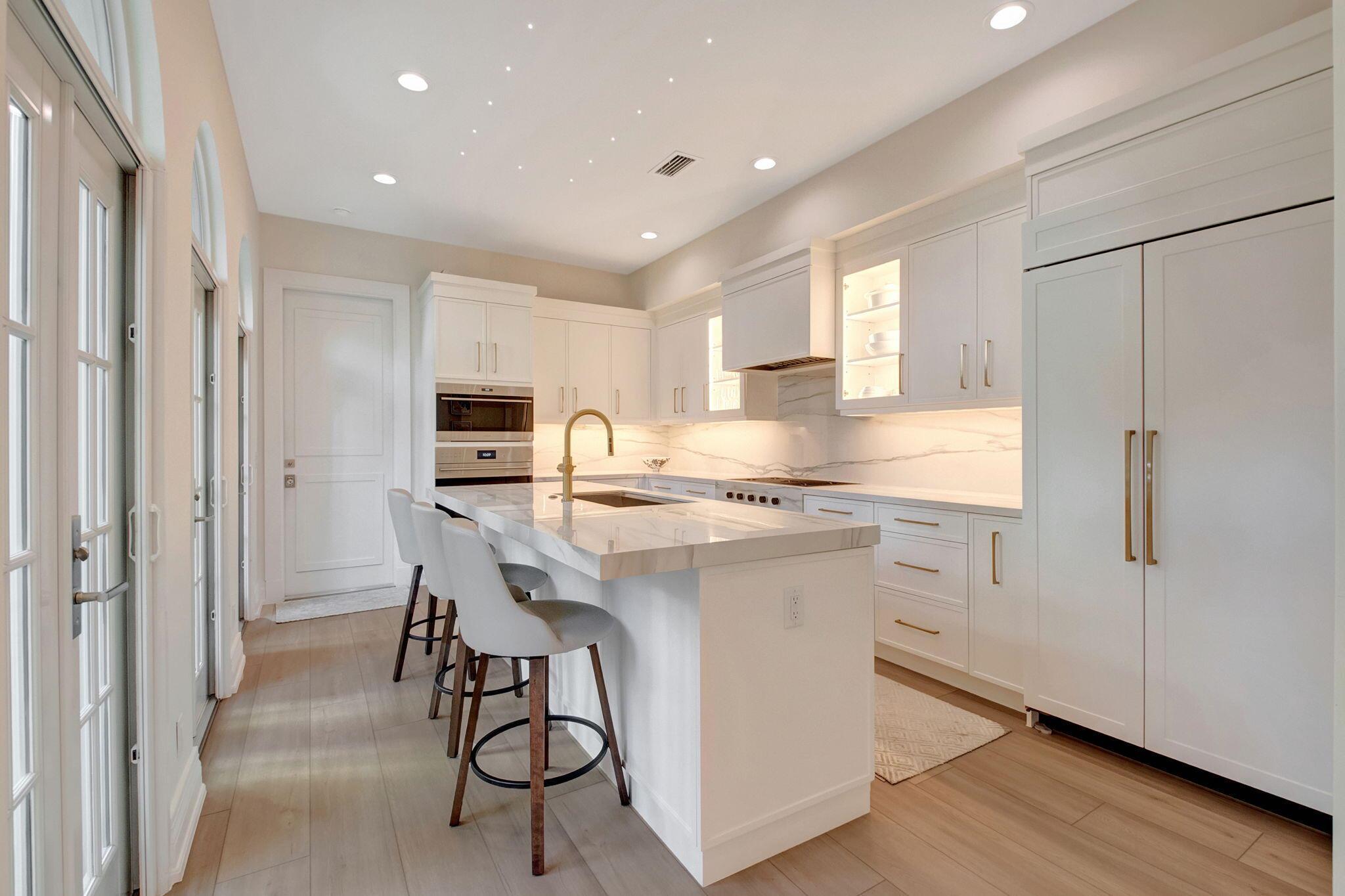 LANDINGS - Residential