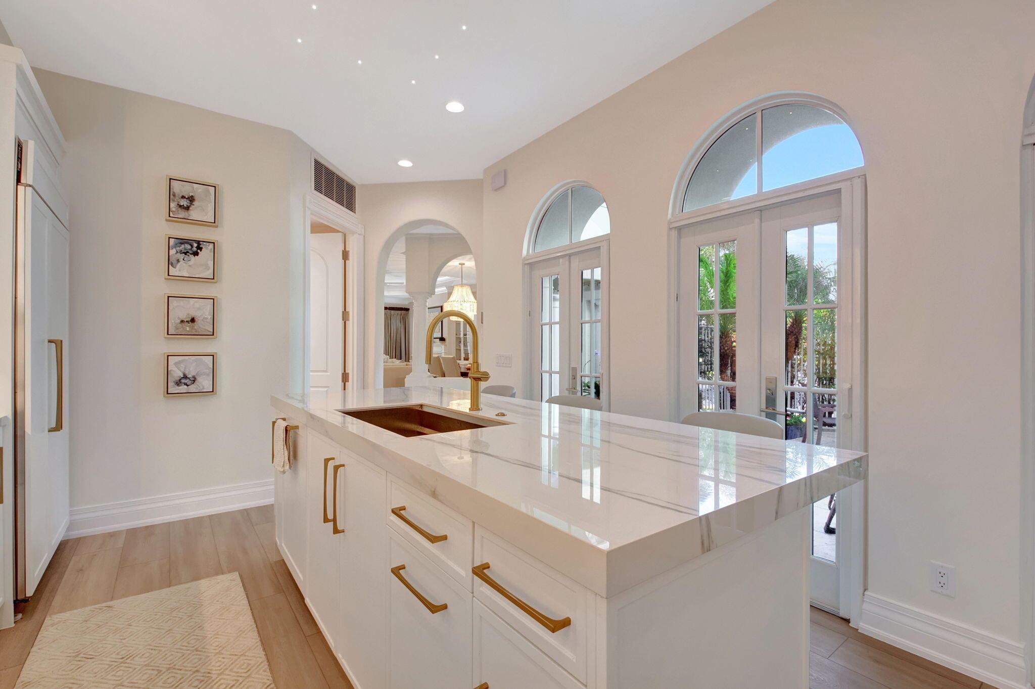 LANDINGS - Residential