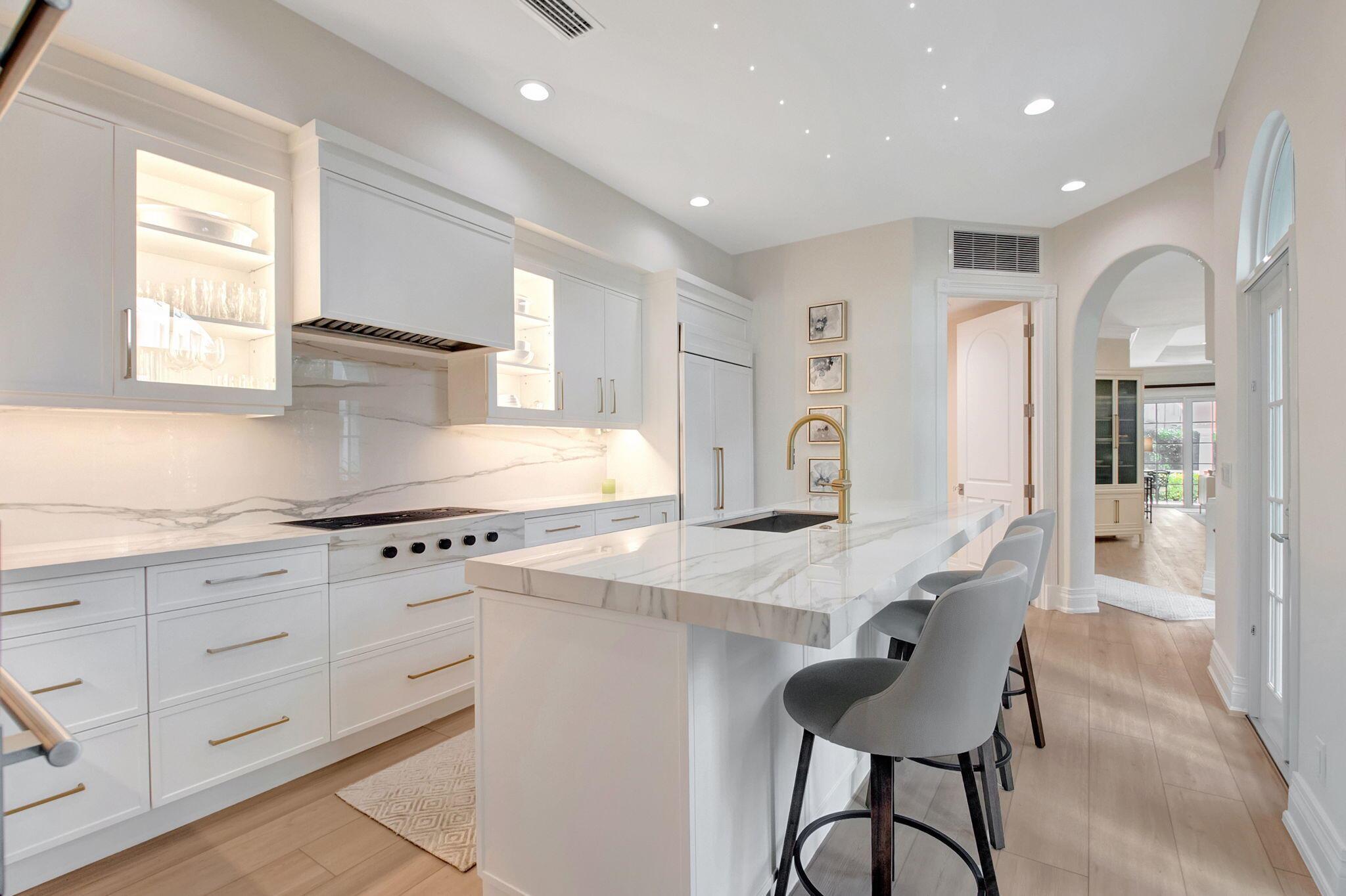 LANDINGS - Residential