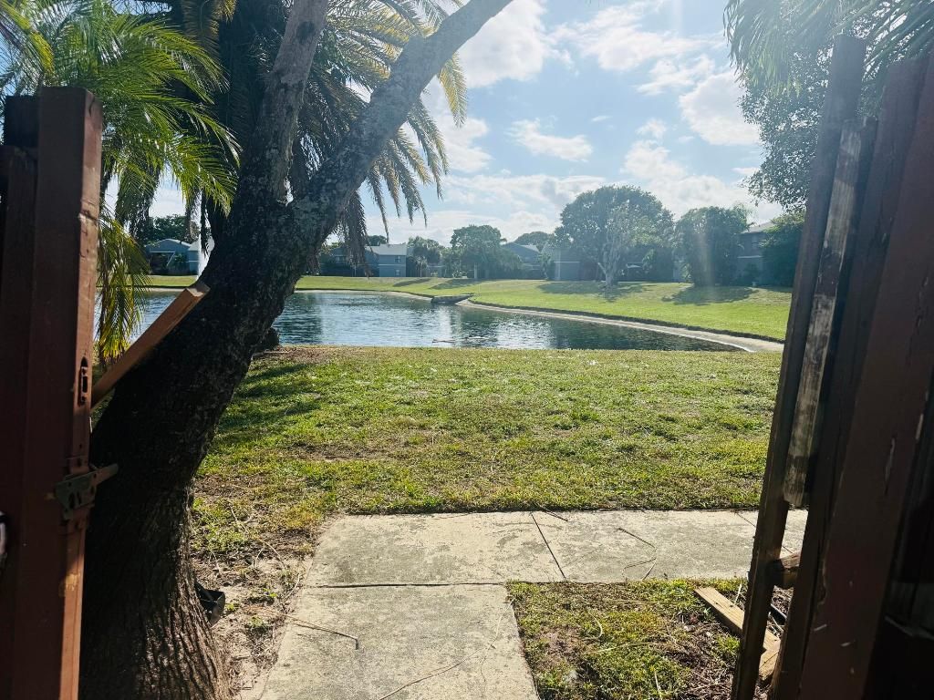 Photo of 13 Crossings Circle #C, Boynton Beach, FL 33435 (MLS # R11157291)