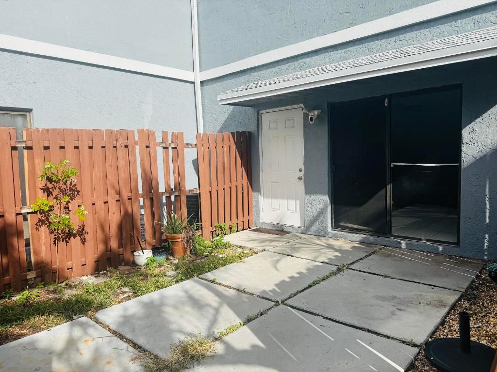 Photo of 13 Crossings Circle #C, Boynton Beach, FL 33435 (MLS # R11157291)