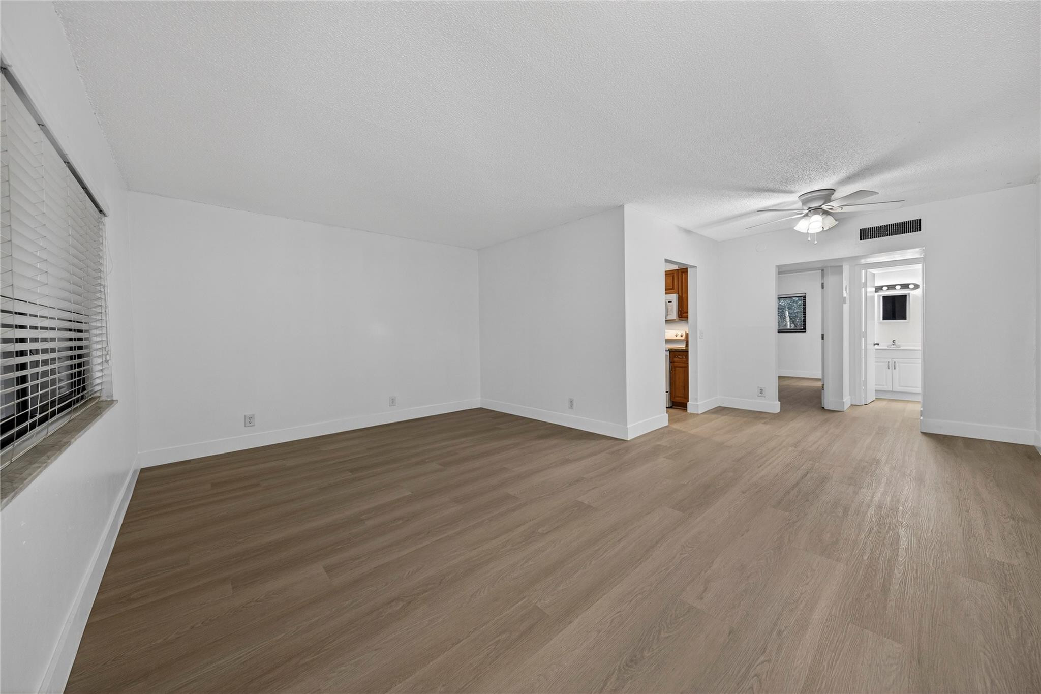 2201 NE 36th Street 105